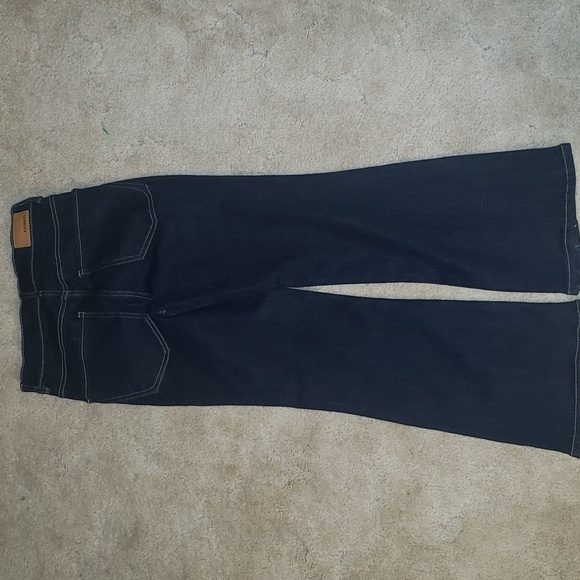 Express high waist button hem cropped flair stretch jeans - Picture 7 of 9